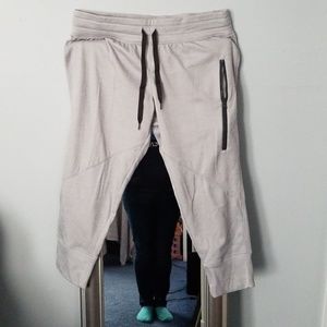 Women's Capri pants